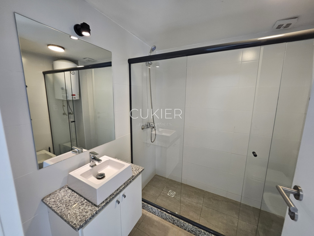 Apartamento ID.1365 - Venta apartamento 2 dormitorios en Playa Mansa Punta del Este