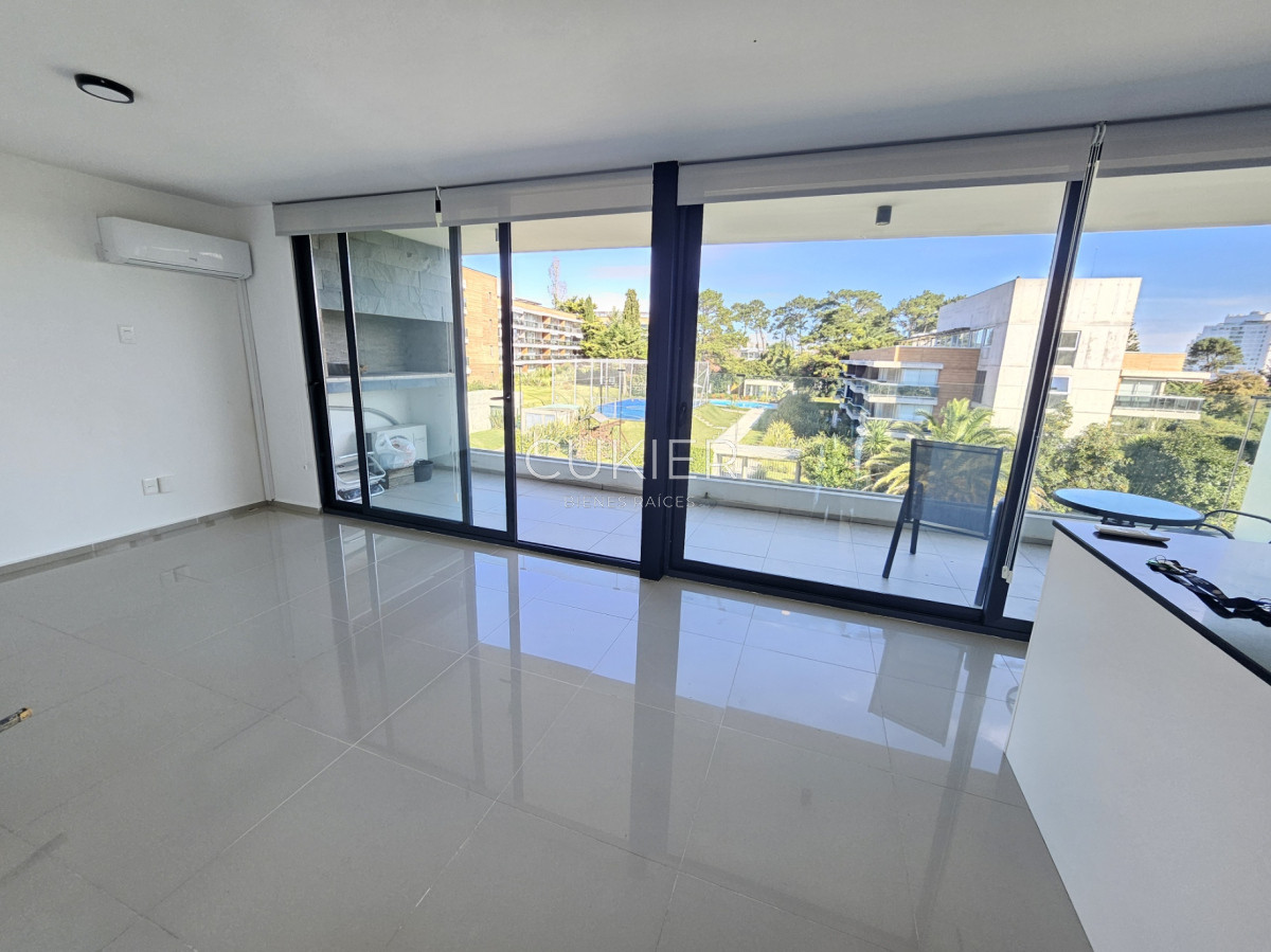 Apartamento ID.1365 - Venta apartamento 2 dormitorios en Playa Mansa Punta del Este