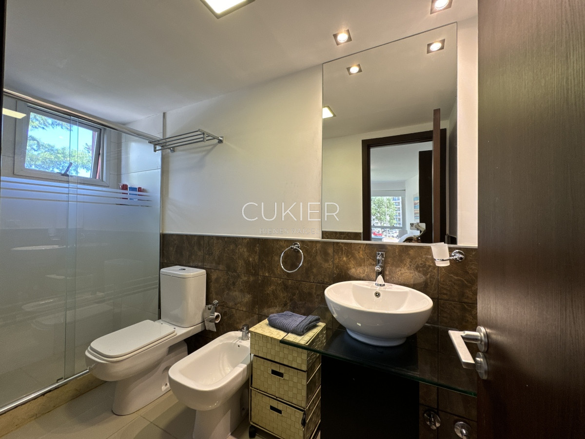 Apartamento ID.3553 - VENDO APARTAMENTO 3 DORMITORIOS EN EDIFICIO CON SERVICIOS ZONA CANTEGRIL