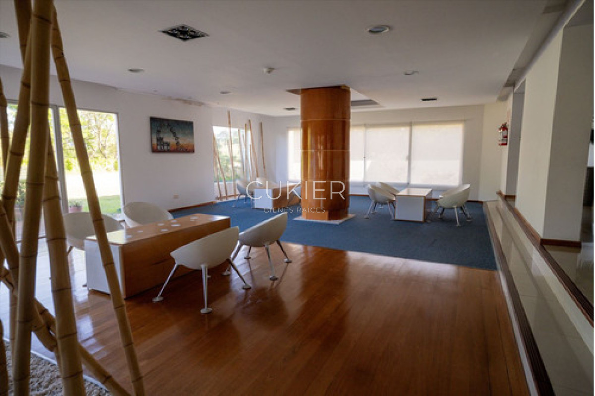 Apartamento ID.4633 - Venta Apartamento Dos Dormitorios Punta Del Este-oportunida