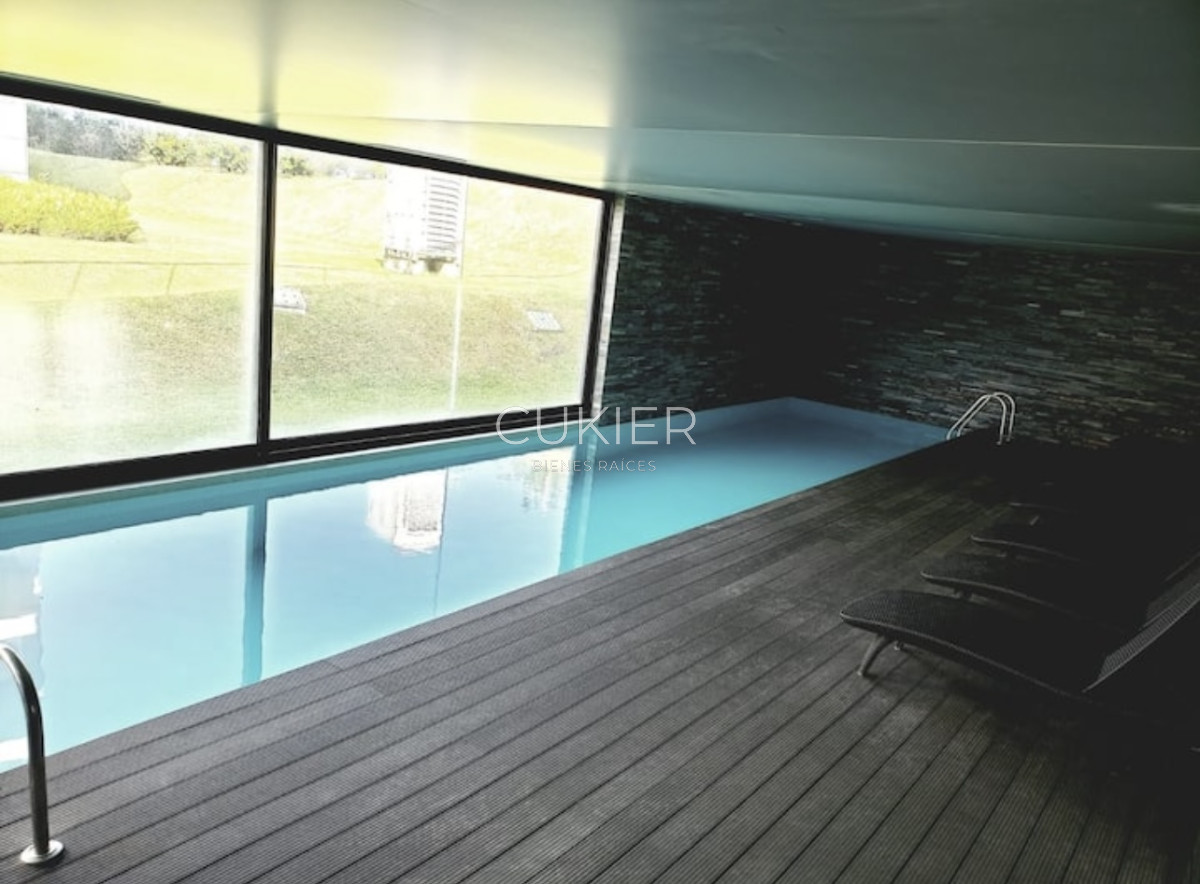 Apartamento ID.4121 - Venta de apartamento 1 dormitorio en primera linea mansa edificio Sea Breezes