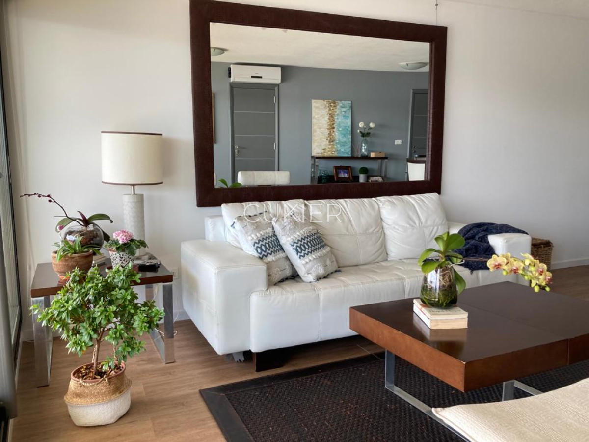 Apartamento ID.1305 - Alquiler temporada apartamento 3 dormitorios en primera linea frente al mar Playa Mansa Punta del Este