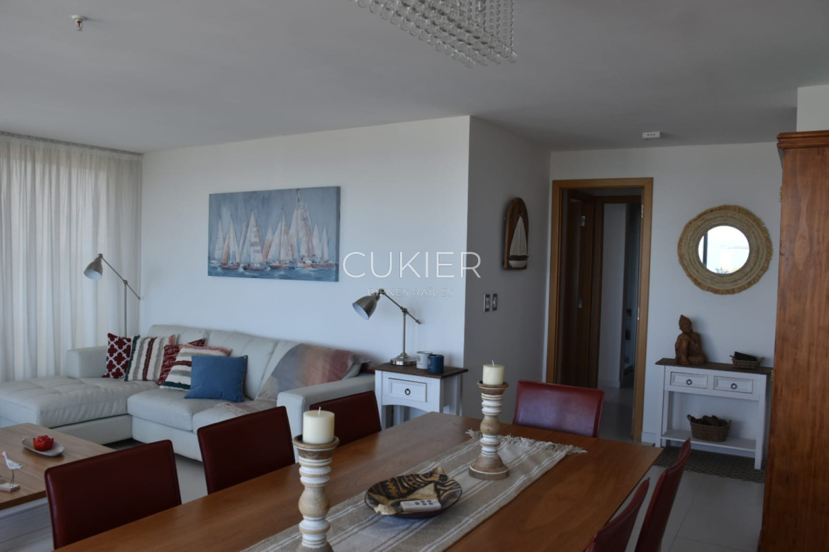 Apartamento ID.1844 - Apartamento en alquiler invernal de 2 dormitorios, en torre con servicios de Roosevelt.