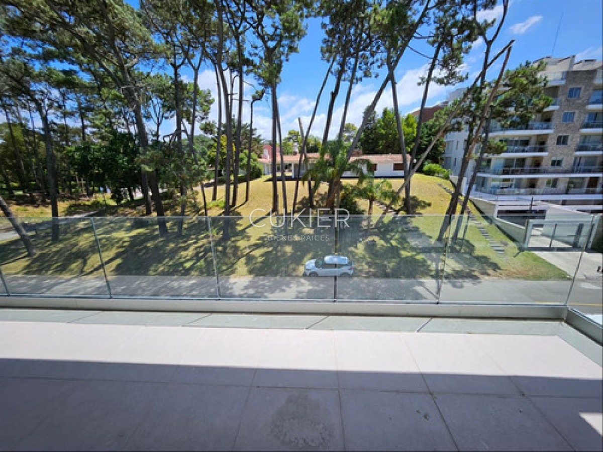 Apartamento ID.4621 - Apartamento En Venta De 2 Dormitorios Playa Mansa