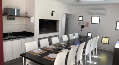 Apartamento ID.1506 - Alquiler de temporada y venta de apartamento 2 dormitorios en edificio de categoría Playa Brava