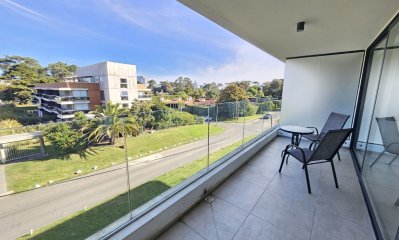 Venta apartamento 2 dormitorios en Playa Mansa Punta del Este