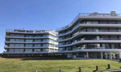 Alquiler anual apartamento 3 dormitorios frente al mar en Playa brava