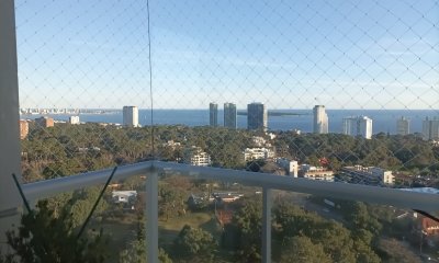 Venta de apartamento 2 dormitorios en edificio con servicios
