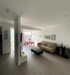 Venta apartamento 1 dormitorio en edificio con servicios Punta del Este