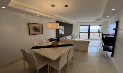 Venta y alquiler anual apartamento 2 dormitorios y dependencia en primera linea Playa Brava