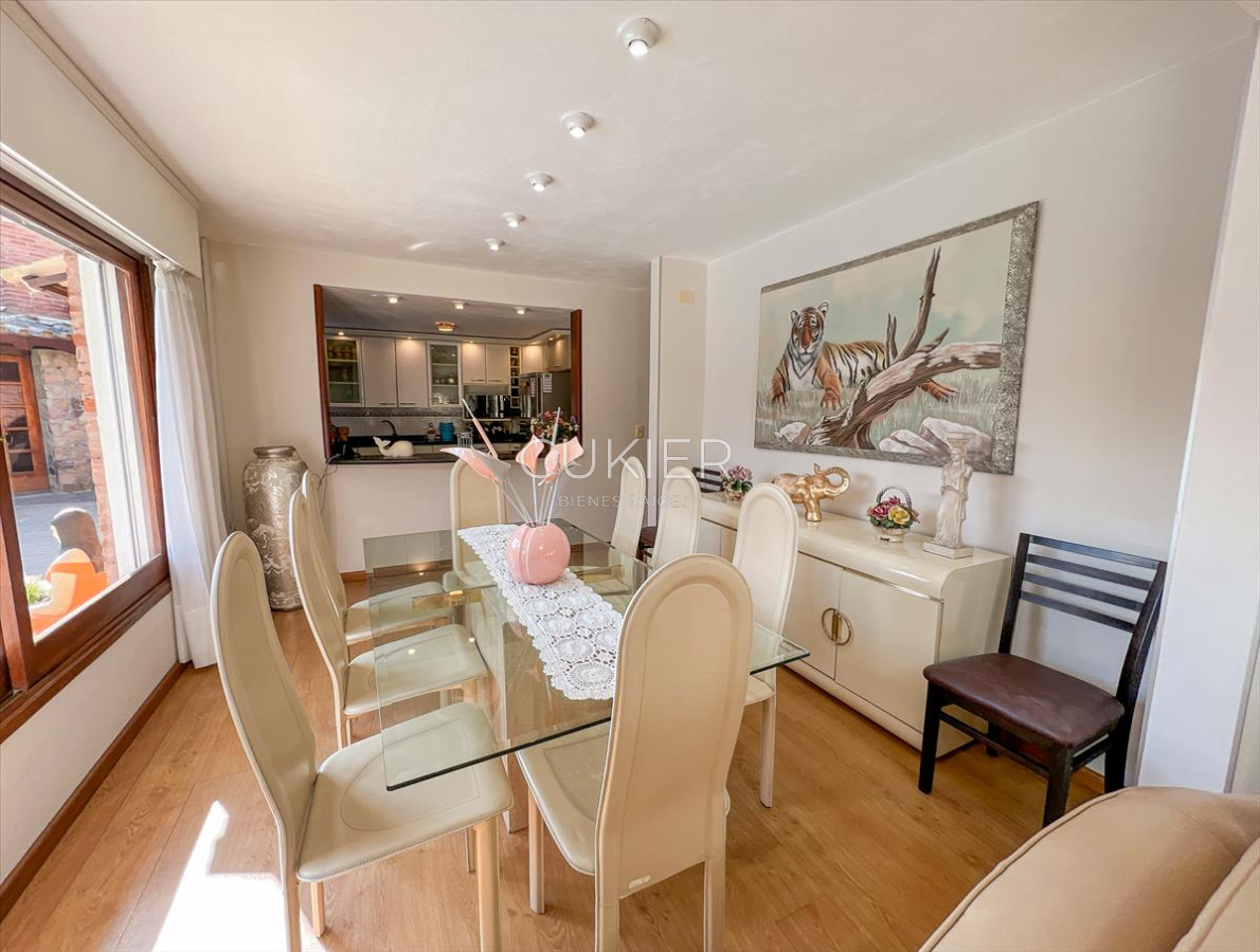 Casa ID.2460 - VENDO CASA 6 DORMITORIOS SOLANAS PUNTA DEL ESTE PISCINA
