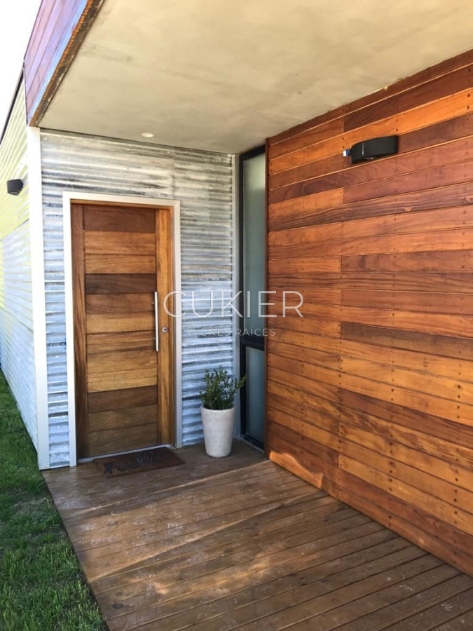 Casa ID.3058 - VENTA casa en La Barra 2 dormitorios