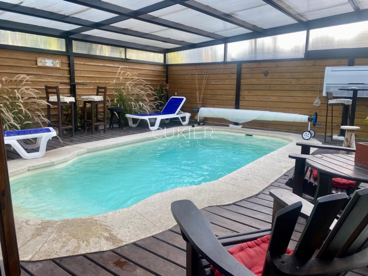Casa ID.2719 - Casa en Pinares 2 dormitorios con piscina climatizada en alquiler de temporada