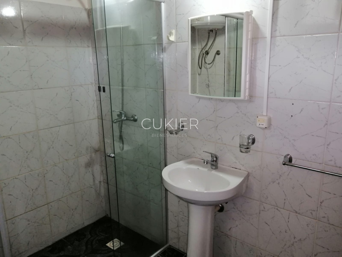 Casa ID.2603 - Alquiler anual casa 3 dormitorios en barrio privado La Residence