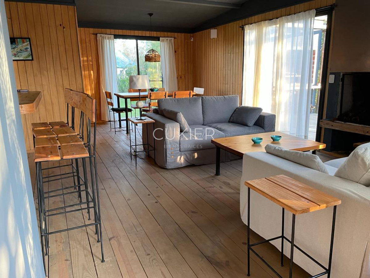 Casa ID.2605 - casa en la Barra 