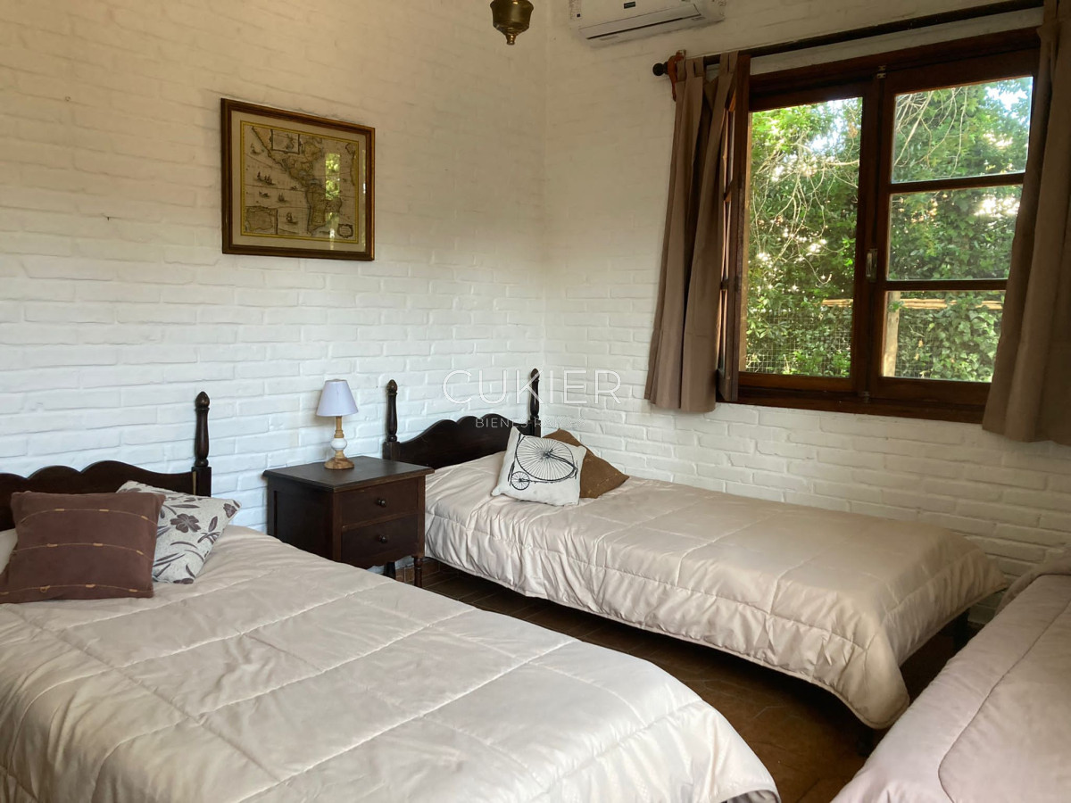 Casa ID.2822 - Alquiler anual de casa 3 dormitorios en Cantegril 