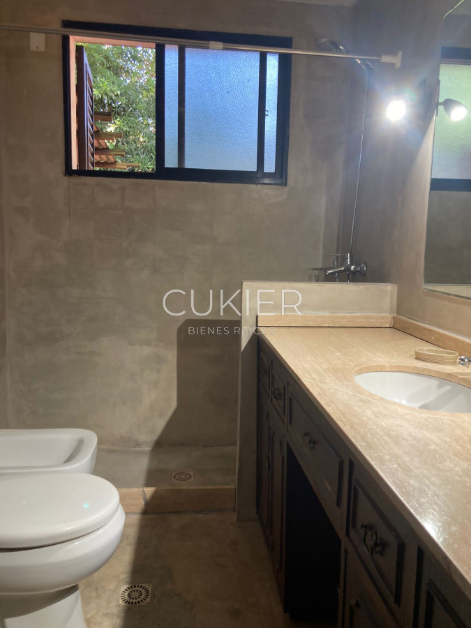 Casa ID.2822 - Alquiler anual de casa 3 dormitorios en Cantegril 
