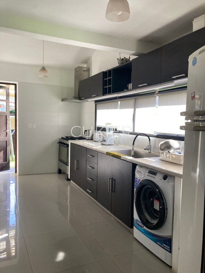 Casa ID.2822 - Alquiler anual de casa 3 dormitorios en Cantegril 