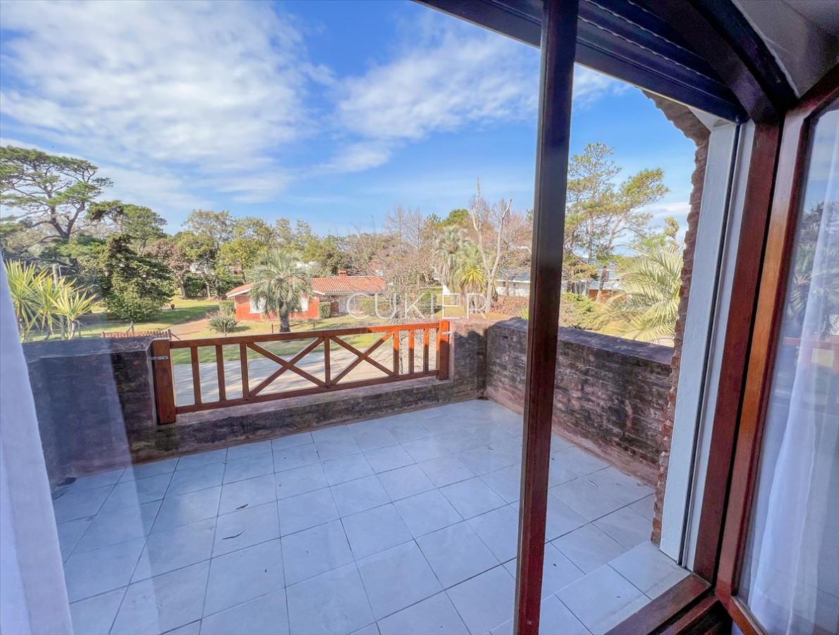 Casa ID.2460 - VENDO CASA 6 DORMITORIOS SOLANAS PUNTA DEL ESTE PISCINA