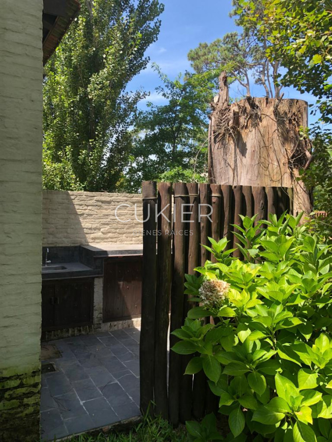 Casa ID.1717 - Alquiler temporada y anual de casa 2 dormitorios duplex en barrio privado punta del este