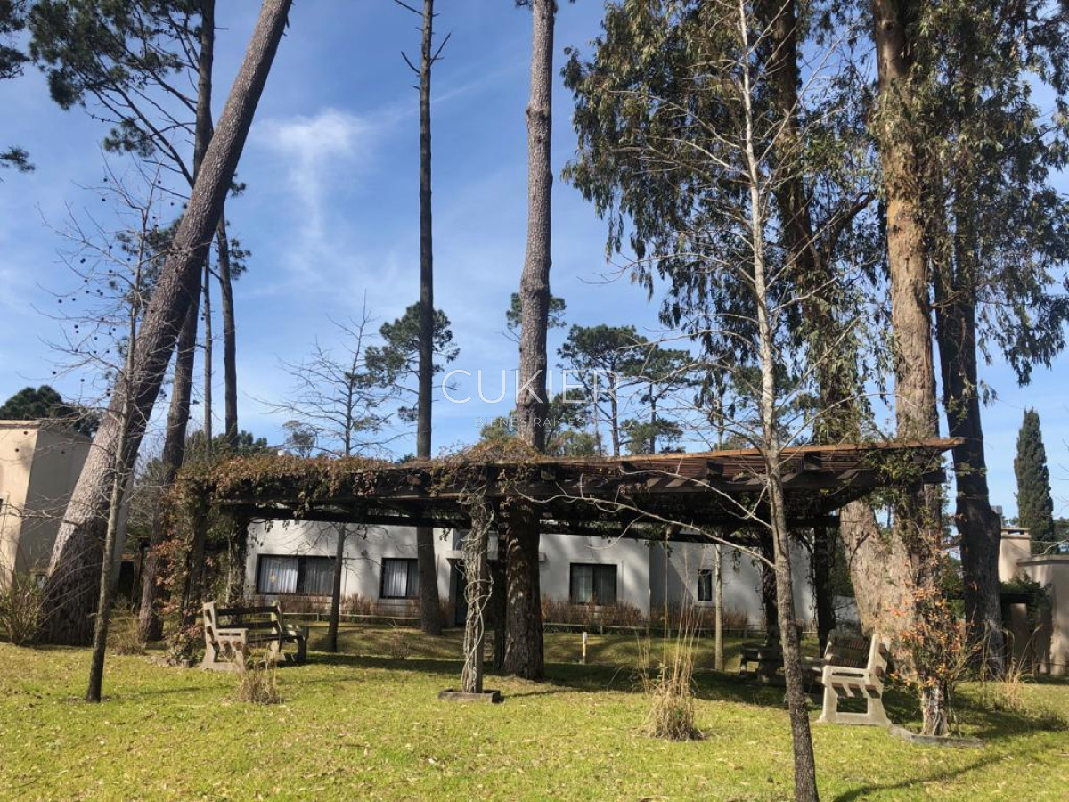 Casa ID.1717 - Alquiler temporada y anual de casa 2 dormitorios duplex en barrio privado punta del este