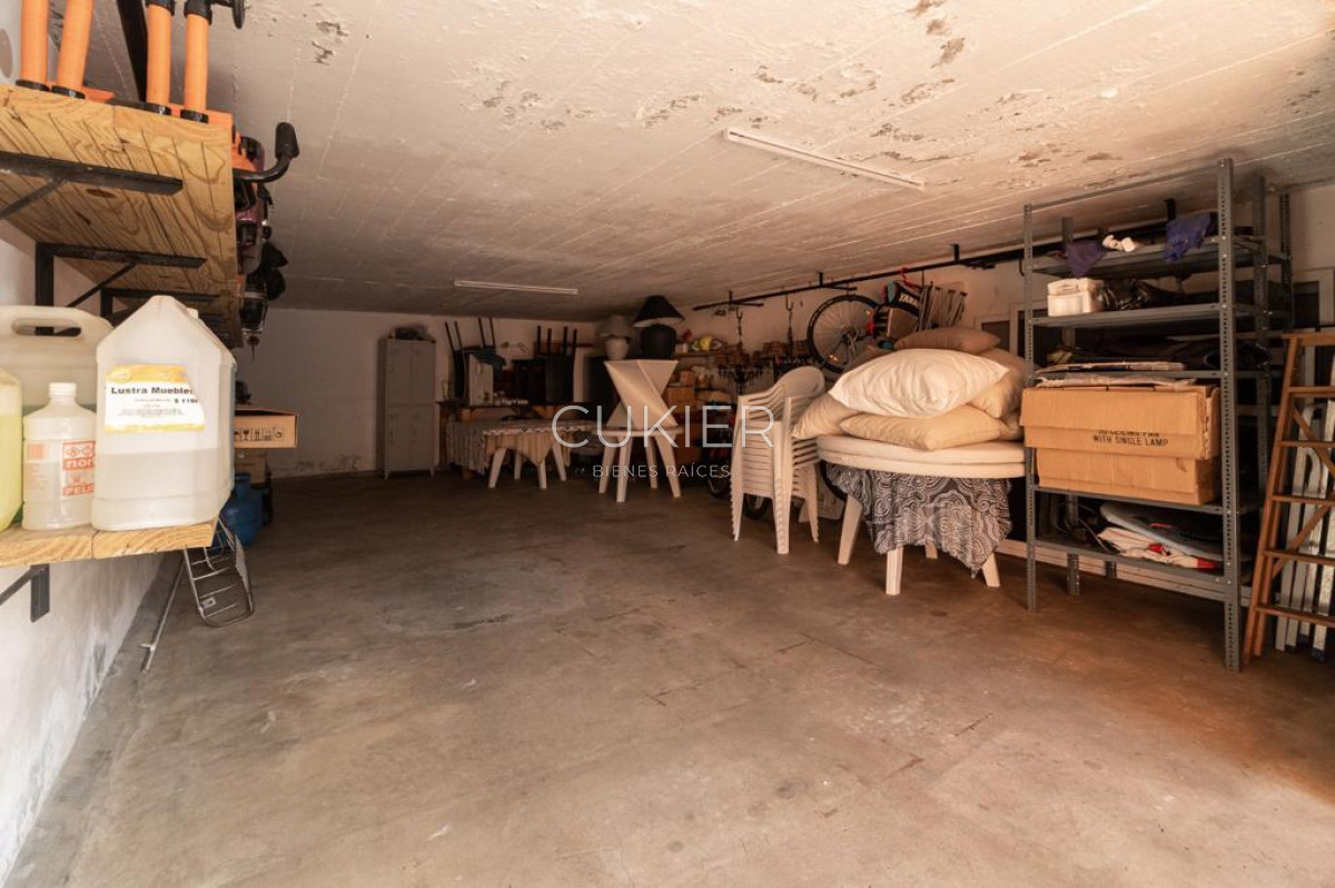 Casa ID.1778 - Alquiler anual y venta de espectacular casa de 5 dormitorios y piscina en cantegril Punta del Este