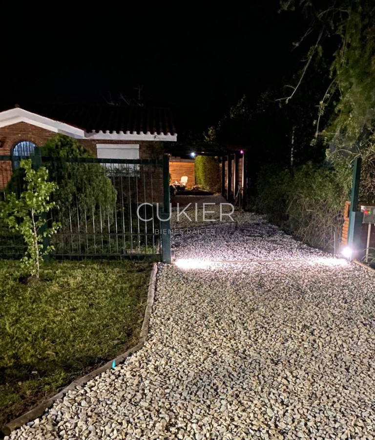Casa ID.2719 - Casa en Pinares 2 dormitorios con piscina climatizada en alquiler de temporada