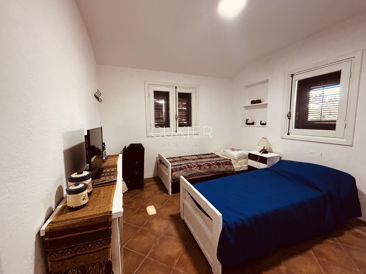 Casa ID.1424 - Alquiler anual casa 4 dormitorios en Playa Mansa Punta del Este