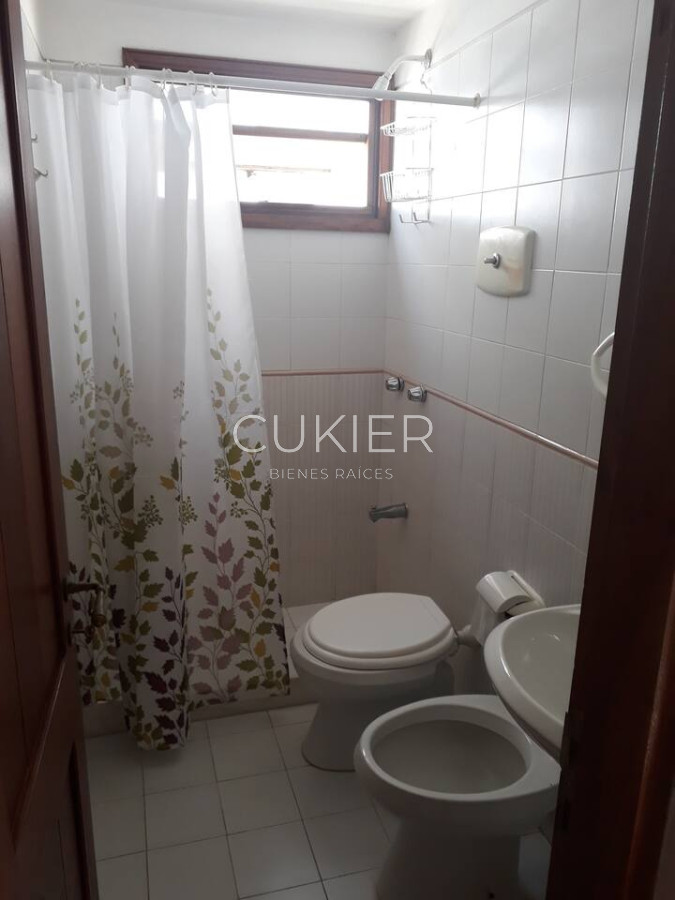 Casa ID.2458 - Alquiler temporada casa de 3 dormitorios a metros de playa mansa 