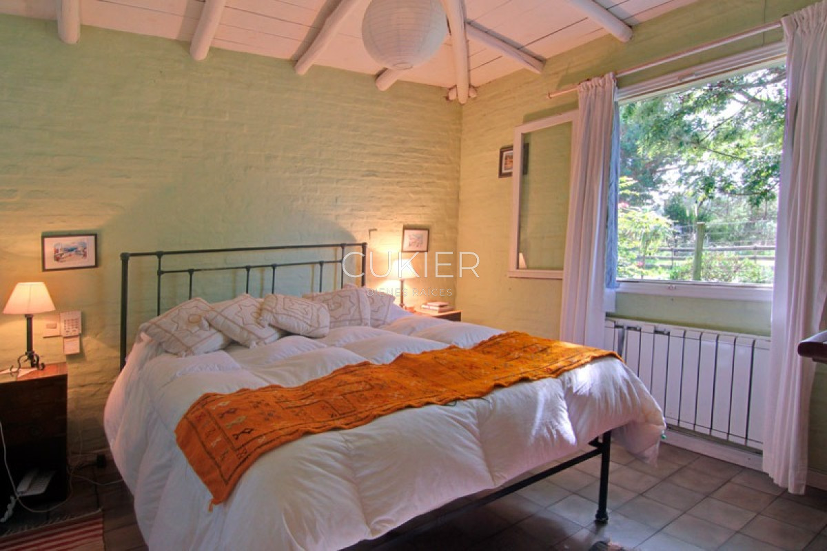 Casa ID.2623 - Venta y alquiler anual de casa 3 dormitorios en la Barra 