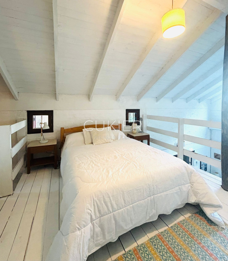 Casa ID.5325 - Se vende chalet a 150 metros del mar en Ocean Park, 3 dormitorios,2 baños.