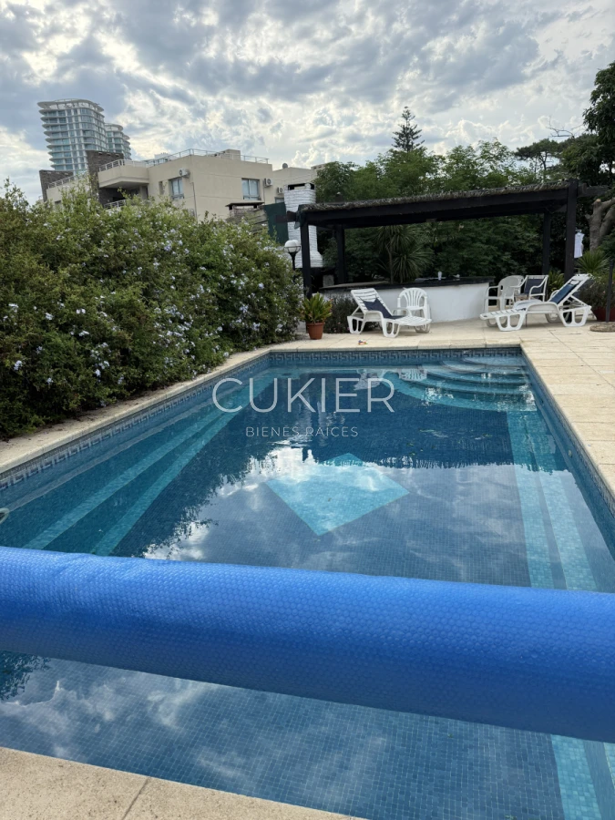 Casa ID.4534 - Venta y alquiler anual de casa de 4 dormitorios a 200 m de playa mansa 