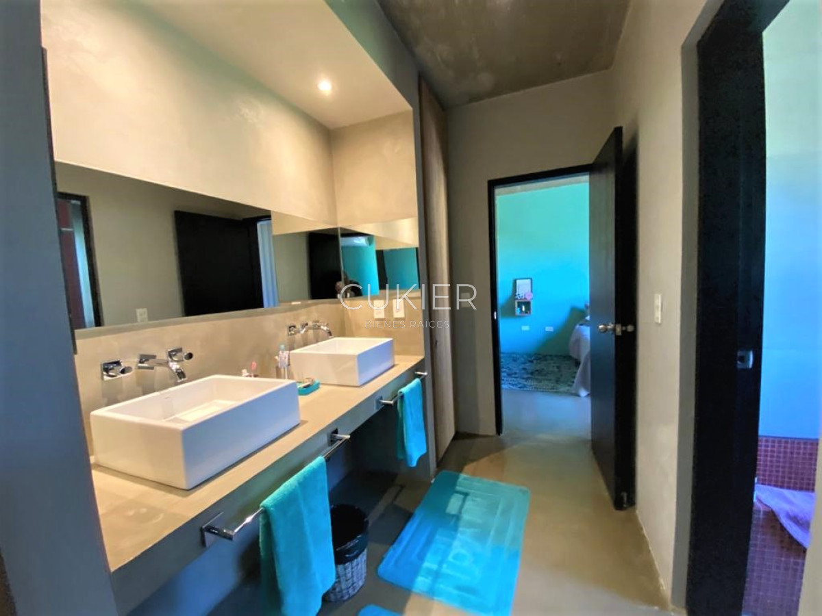 Casa ID.1368 - Alquiler anual de casa 4 dormitorios en barrio privado La Arbolada en Punta del Este