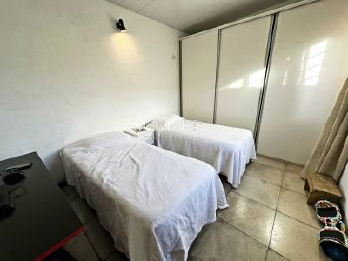 Casa ID.1840 - Venta de casa 3 dormitorios en Parque Burnett