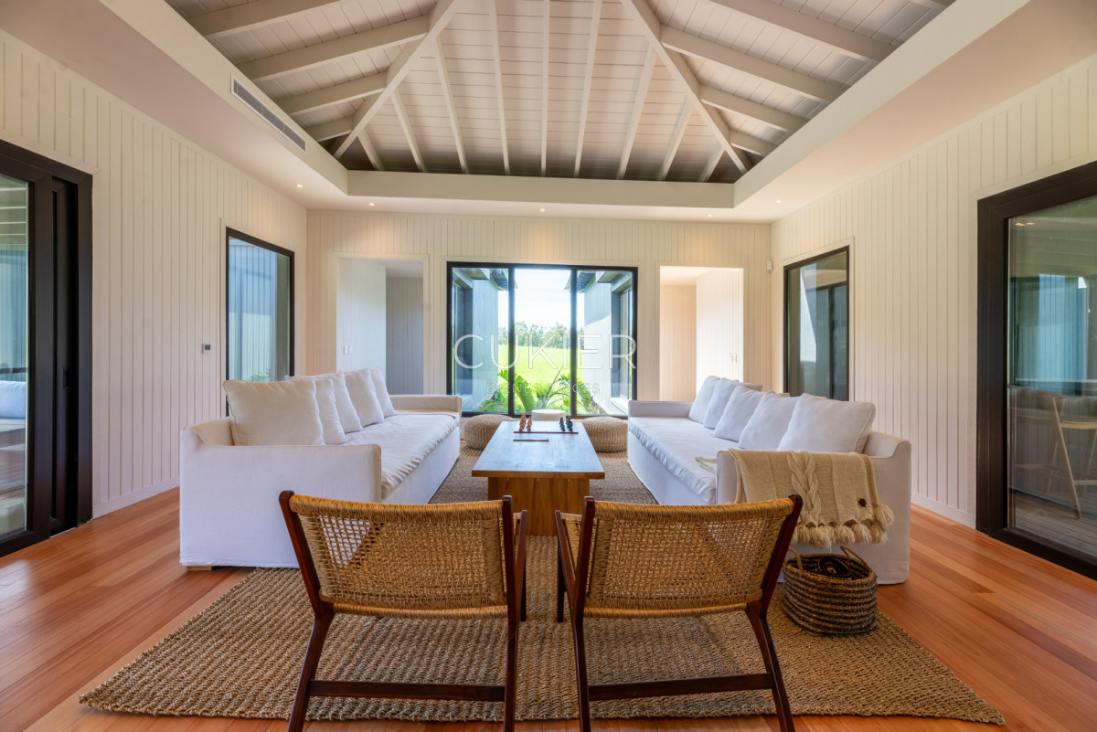 Casa ID.5206 - Venta y alquiler temporal de espectacular casa 4 dormitorios en barrio privado Puerto Quetzal en la barra Punte del este 