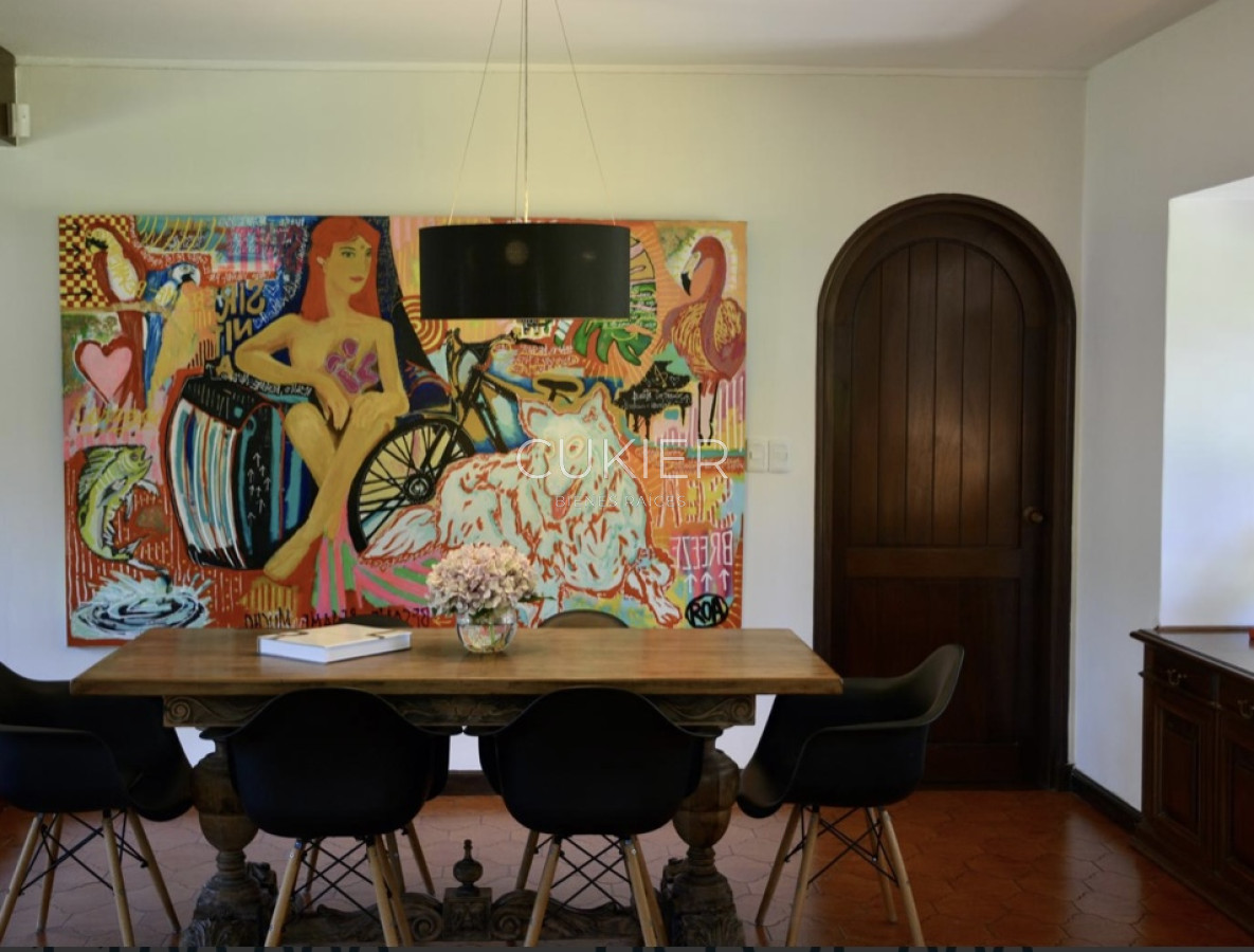 Casa ID.4220 - Venta y alquiler temporada y anual de espectacular casa de 4 dormitorios en San Rafael a 300 m del mar