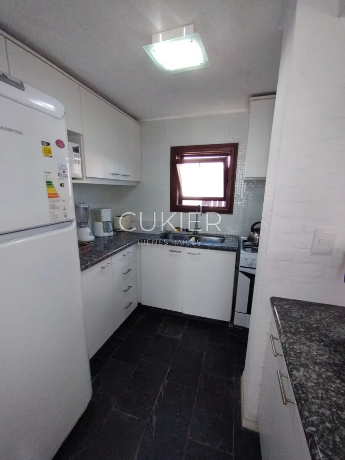 Casa ID.2615 - Alquiler anual de casa 2 dormitorios en barrio privado Pinares 