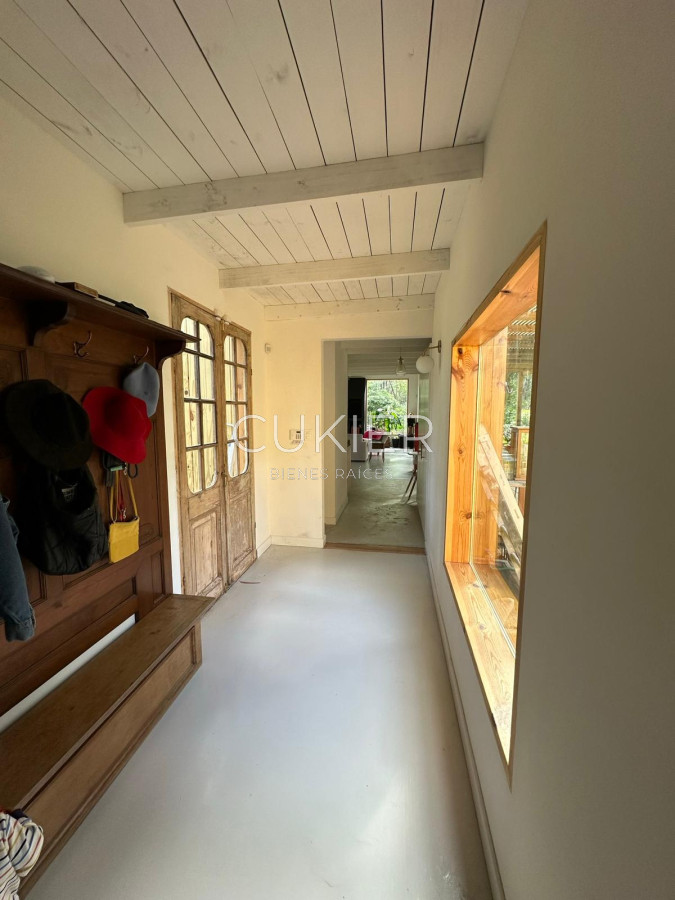 Casa ID.2867 - Venta y Alquiler anual casa 3 Dormitorios con piscina en Barra verde