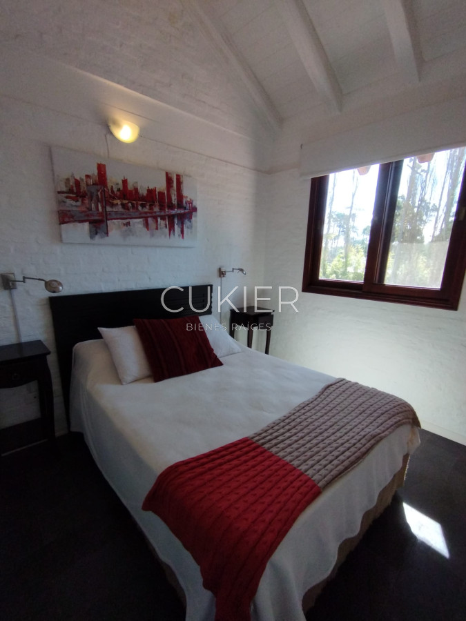 Casa ID.2615 - Alquiler anual de casa 2 dormitorios en barrio privado Pinares 