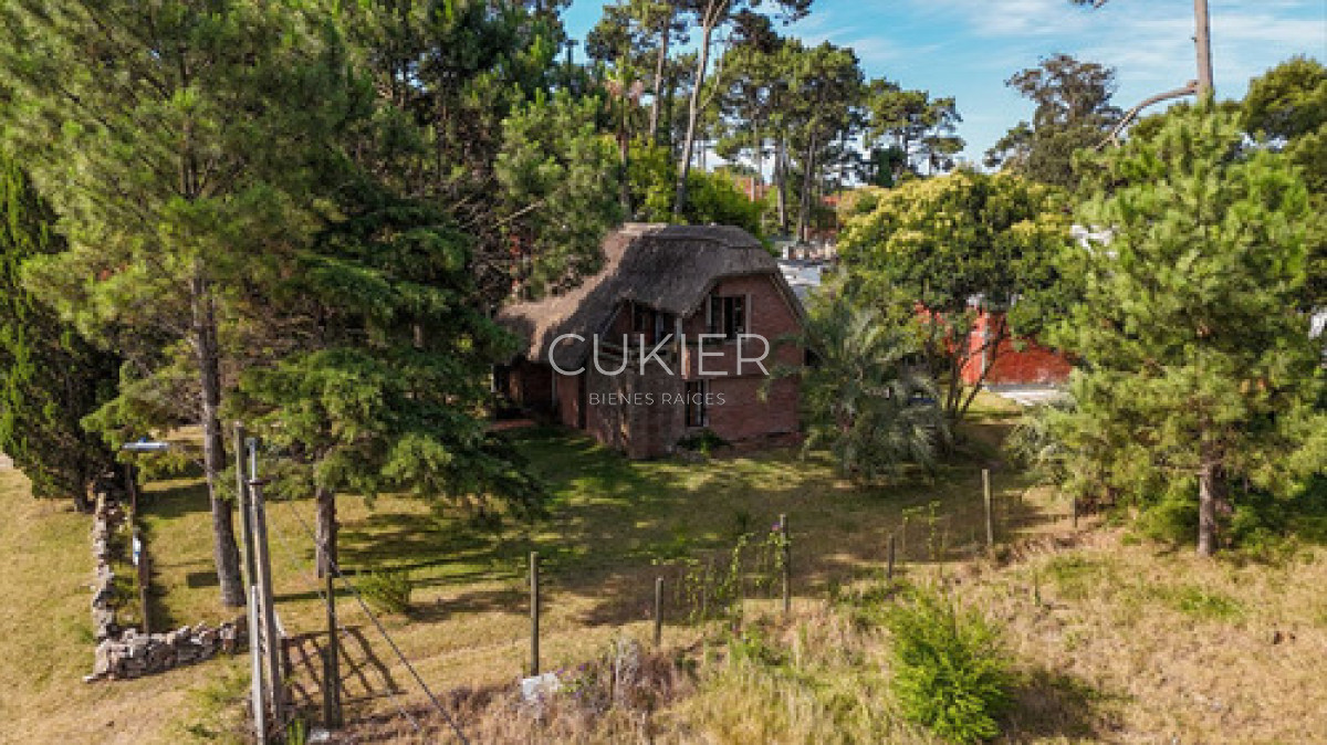 Casa ID.4629 - Venta Casa 3 Dormitorios En Altos Del Pinar 