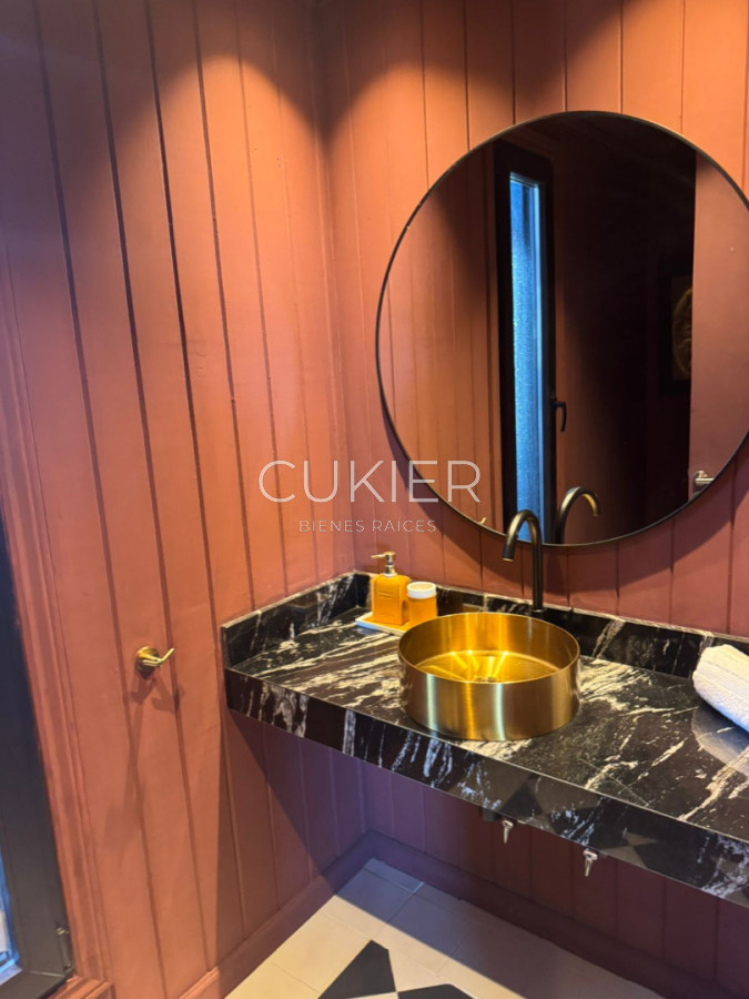 Casa ID.5215 - Venta y Alquiler TEMPORAL de espectacular casa 5 dormitorios a estrenar en barrio privado Puerto Quetzal en la Barra Punta del este 