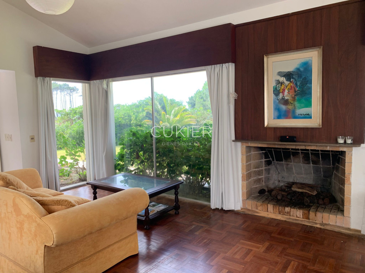 Casa ID.3782 - Alquiler anual casa de 5 habitaciones en Piedras Del Chileno