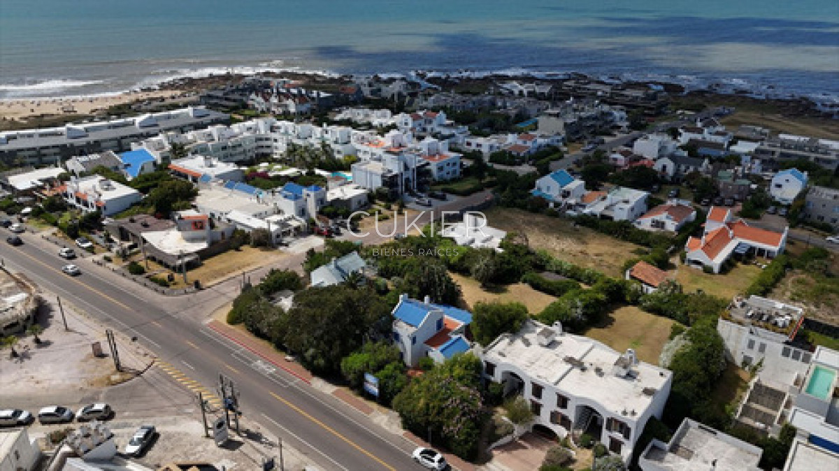 Casa ID.4616 - Venta Casa 3 Doemitorios La Barra Punta Del Este