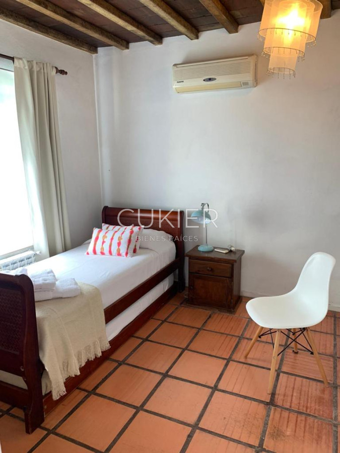 Casa ID.1339 - Venta, alquiler anual y temporada de casa 3 dormitorios con Pisicna en la Barra