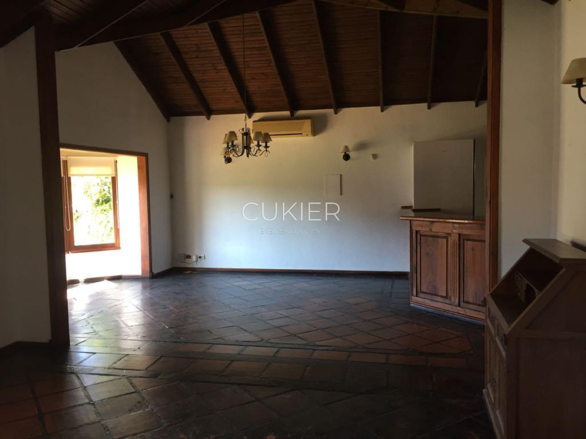 Casa ID.1870 - Alquiler anual de casa 3 dormitorios en las delicias Punta del Este