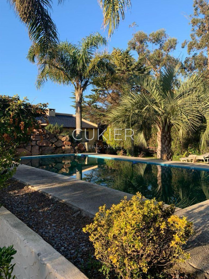 Casa ID.254 - Alquiler anual casa 4 dormitorios y Pisicna climatizada en Pinares