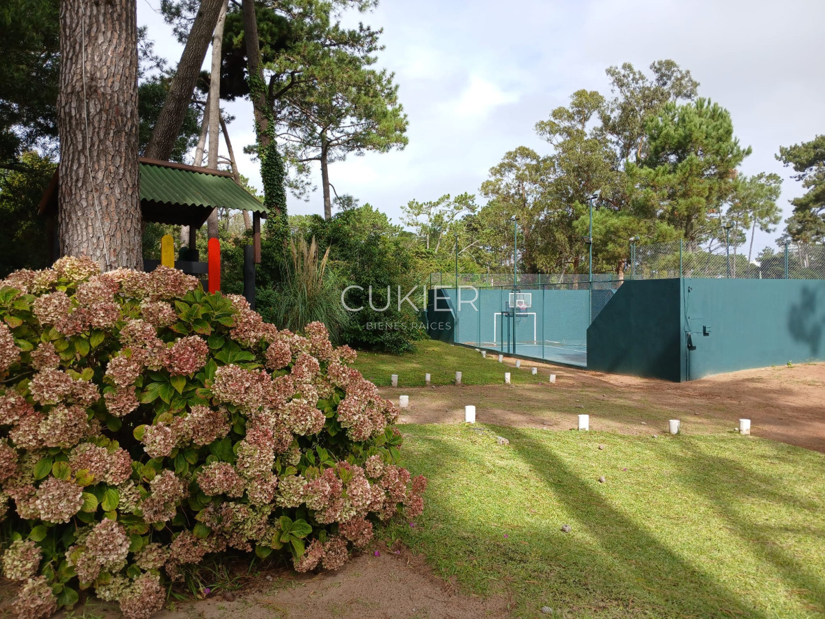 Casa ID.4765 - Alquier temporada de casas 4 dormitorios en la Arbolada barrio privado