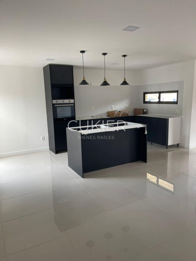 Casa ID.3609 - VENTA  en Lausana 2 casas PH a estrenar de 3 dormitorios. 