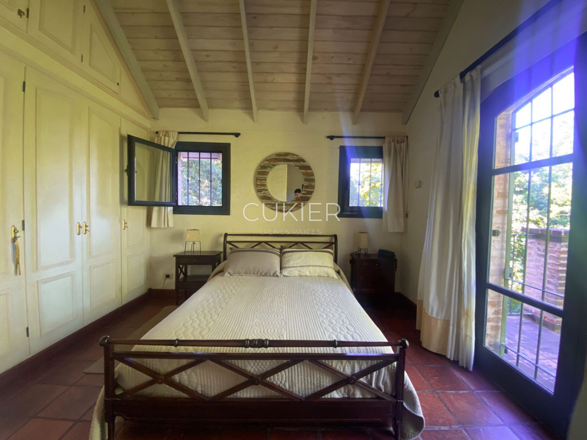 Casa ID.3546 - Venta y alquiler temporada de hermosa casa de 4 dormitorios con Pisicna en Golf 