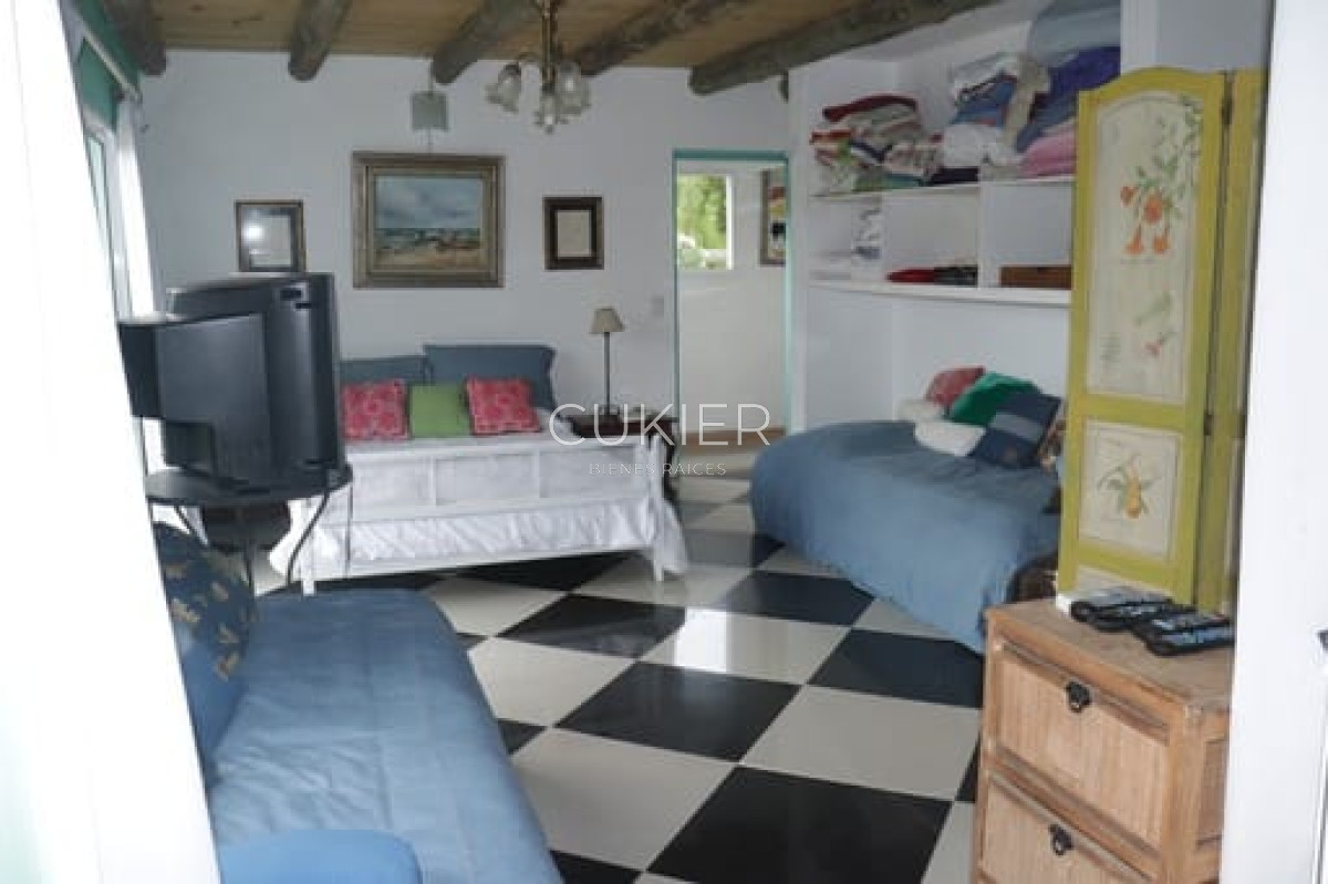 Casa ID.4785 - alquiler anual 